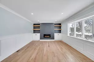 74 Lincoln Ave, Islip Terrace, NY 11752 - Photo 5