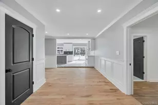 74 Lincoln Ave, Islip Terrace, NY 11752 - Photo 9