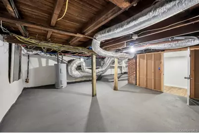 74 Lincoln Avenue, Islip Terrace, NY 11752 - Photo 33