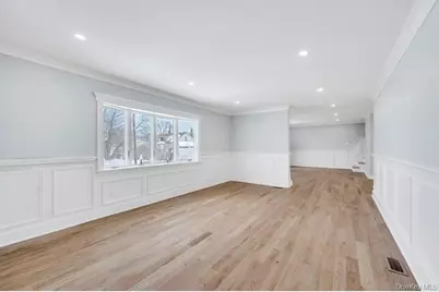 74 Lincoln Avenue, Islip Terrace, NY 11752 - Photo 3