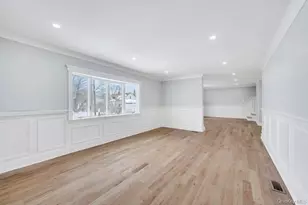 74 Lincoln Ave, Islip Terrace, NY 11752 - Photo 3