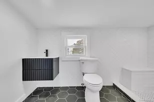 74 Lincoln Ave, Islip Terrace, NY 11752 - Photo 25