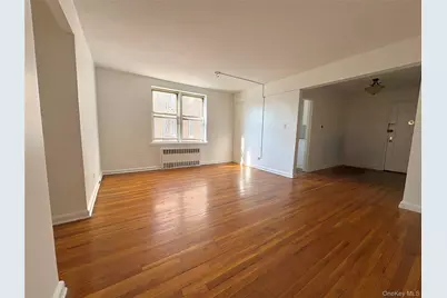 63-61 Yellowstone Boulevard #3E, Forest Hills, NY 11375 - Photo 3
