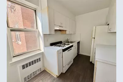 63-61 Yellowstone Boulevard #3E, Forest Hills, NY 11375 - Photo 9