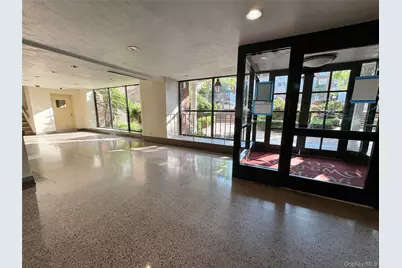 63-61 Yellowstone Boulevard #3E, Forest Hills, NY 11375 - Photo 9