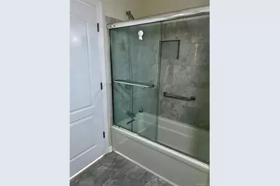 409 W 261st Street, Bronx, NY 10471 - Photo 11