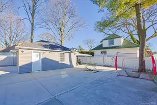 110 Melrose Ave, East Rockaway, NY 11518 - Photo 23