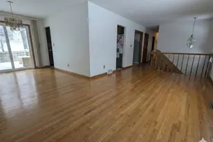 7 Brookland Farm Rd, Poughkeepsie, NY 12601 - Photo 5