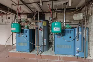 618 Jennings Ave, West Hempstead, NY 11552 - Photo 15