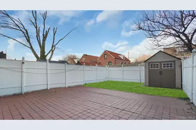 2546 Wilson Avenue, Bronx, NY 10469 - Photo 17