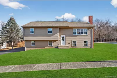 11 Hilltop Lane, Warwick, NY 10990 - Photo 1