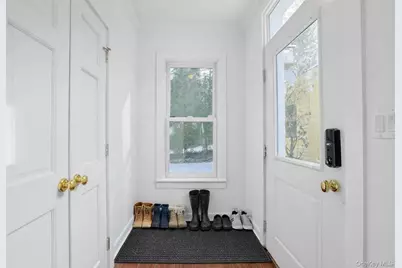 66 Drake Road, Scarsdale, NY 10583 - Photo 21