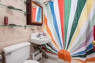 52-24 65th Pl, Maspeth, NY 11378 - Photo 9