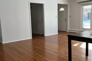 25 Lawrence St, New Hyde Park, NY 11040 - Photo 3