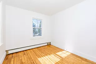 160 Austin St, Lindenhurst, NY 11757 - Photo 7