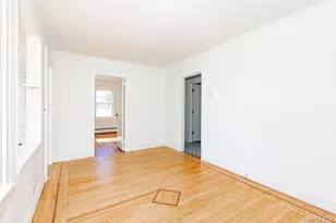 160 Austin St, Lindenhurst, NY 11757 - Photo 15