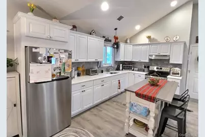 166 Daniel Road N, Massapequa, NY 11758 - Photo 27