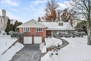 216-29 28th Ave, Bayside, NY 11360 - Photo 35