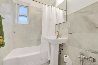 123-25 82nd Avenue #5R, Kew Gardens, NY 11415 - Photo 11