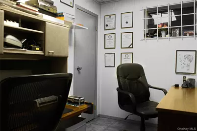 551 Crescent Street, Brooklyn, NY 11208 - Photo 17