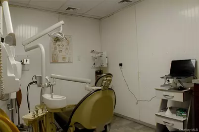 551 Crescent Street, Brooklyn, NY 11208 - Photo 11