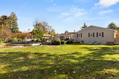 18 Floral Avenue, Huntington, NY 11743 - Photo 25