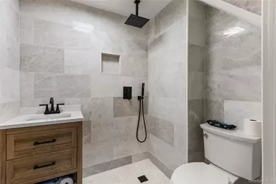 18 Floral Avenue, Huntington, NY 11743 - Photo 21