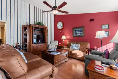 77 Glen Drive, Ridge, NY 11961 - Photo 9