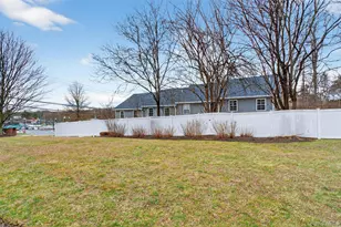 646 E Main St, Jefferson Valley, NY 10535 - Photo 21