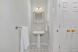 646 E Main St, Jefferson Valley, NY 10535 - Photo 11