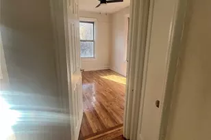 642 E 223rd St, Bronx, NY 10466 - Photo 3