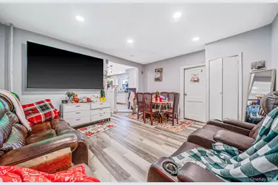 200 Princeton Street, Hempstead, NY 11550 - Photo 31