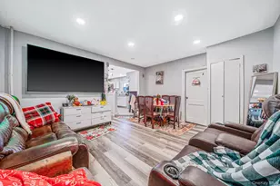 200 Princeton St, Hempstead, NY 11550 - Photo 31