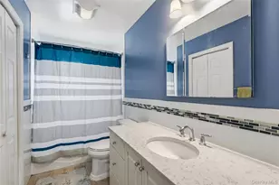 299 28th St, Copiague, NY 11726 - Photo 17