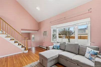 299 28th Street, Copiague, NY 11726 - Photo 7