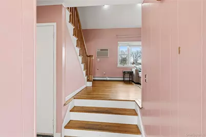 299 28th Street, Copiague, NY 11726 - Photo 9