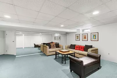 19 and 33 Bridgefield Road #2446 Main Street, Bridgehampton, NY 11932 - Photo 27