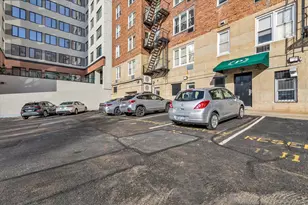 44-20 Douglaston Pkwy, Douglaston, NY 11363 - Photo 13