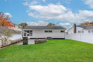 527 Spruce Ln, East Meadow, NY 11554 - Photo 43