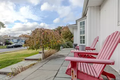 527 Spruce Lane, East Meadow, NY 11554 - Photo 5