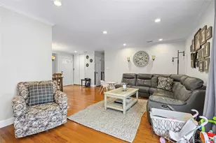 527 Spruce Ln, East Meadow, NY 11554 - Photo 9