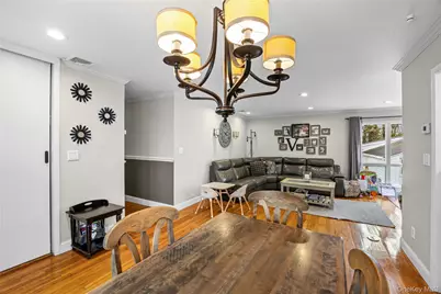 527 Spruce Lane, East Meadow, NY 11554 - Photo 11