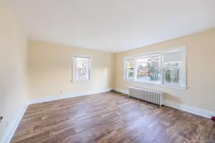 104 Grandview Ave, Great Neck, NY 11020 - Photo 3