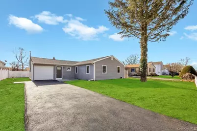 15 Marshall Street, Massapequa, NY 11758 - Photo 3