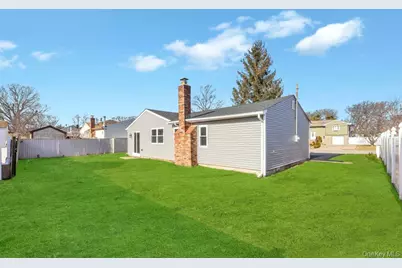 15 Marshall Street, Massapequa, NY 11758 - Photo 7