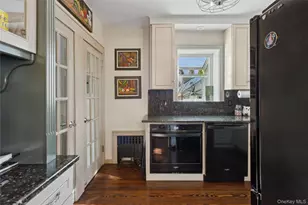 15 N Oceanside Rd, Rockville Centre, NY 11570 - Photo 11