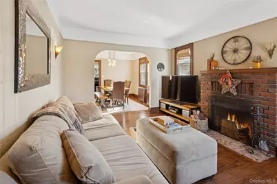 15 N Oceanside Road, Rockville Centre, NY 11570 - Photo 3