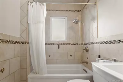 15 N Oceanside Road, Rockville Centre, NY 11570 - Photo 15