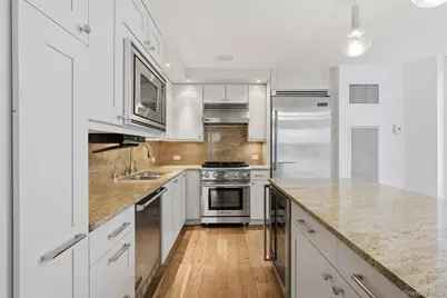 5 Renaissance Square #16D, White Plains, NY 10601 - Photo 9