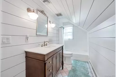 807 Union Avenue, Riverhead, NY 11901 - Photo 29
